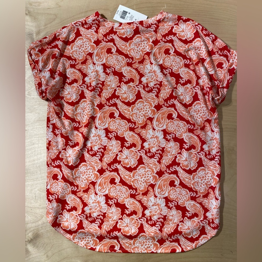 Crown & Ivy Red Floral Short Sleeve Top Medium (QT) - Picture 7 of 7